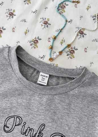 Серая летняя футболка SHEIN