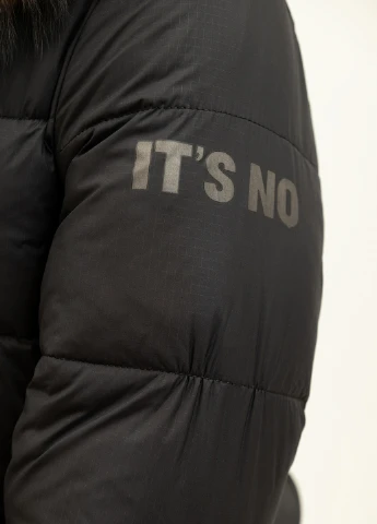 Чорна зимня куртка Visdeer