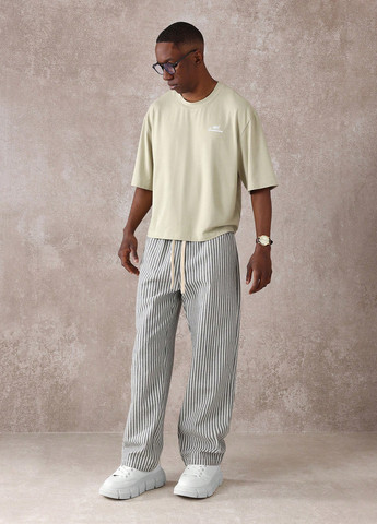 Светло-зеленая футболка SHEIN