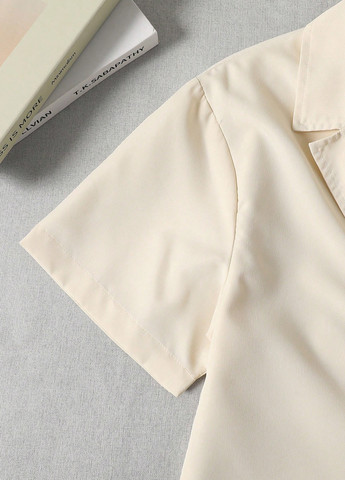 Світло-бежевий літній костюм (піджак, шорти) з шортами SHEIN