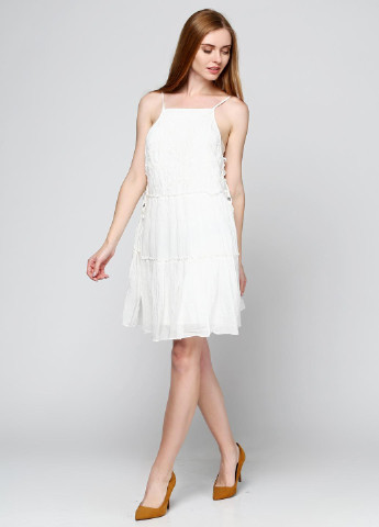 Белое кэжуал платье клеш American Eagle однотонное