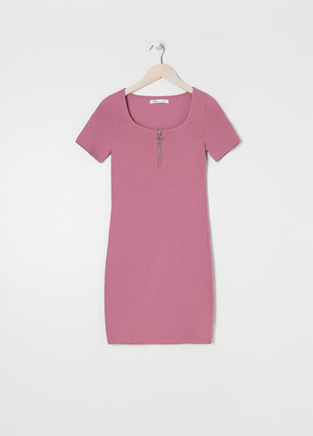 Пудрова кежуал сукня сукня-футболка Sinsay однотонна