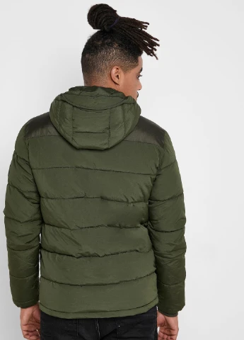 Темно-зелена демісезонна куртка Jack & Jones