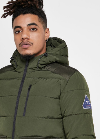 Темно-зелена демісезонна куртка Jack & Jones