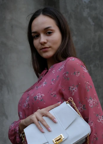 Сумка жіноча шкіряна крос боді через плече на ланцюжку. Маленька сумочка клатч біла зі шкіри. Into Kozhanty (224402303)