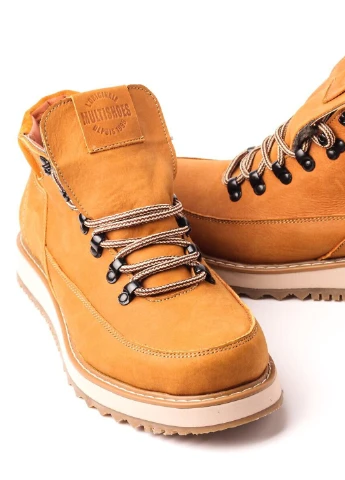 Желтые зимние ботинки Multi Shoes
