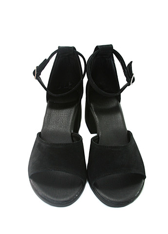 Черные босоножки Mila с ремешком