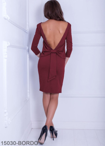 Бордовое кэжуал соблазнительное платье с красивой открытой спиной и бантом сзади nolina бордовый Podium однотонное