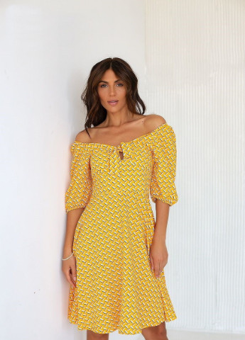Желтое кэжуал платье а-силуэт FashionYouWant с геометрическим узором