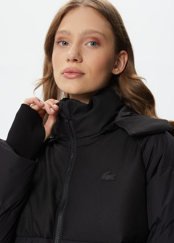 Черная демисезонная куртка Lacoste