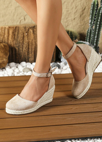 SHEIN Туфли на каблуке анкл страп бежевый з искусственная замша, китай — демисезон (332389520)