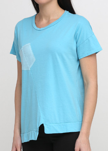Голубая летняя футболка Wiya