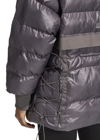 Серая зимняя куртка adidas