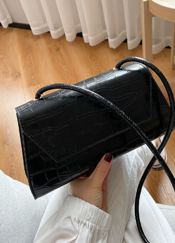 Женская классическая прямоугольная сумочка на короткой ручке клатч багет рептилия крокодиловая черная NoName (251204340)