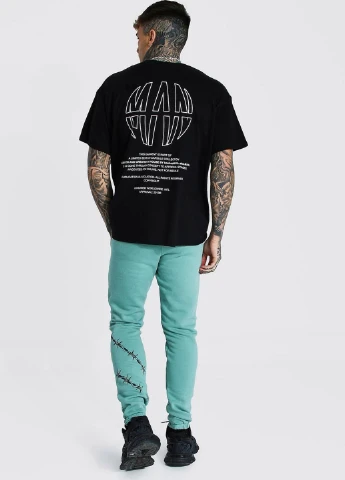 Чорна футболка Boohoo