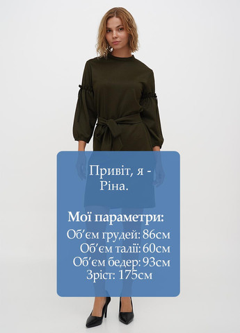 Оливкова (хакі) кежуал сукня Sassofono однотонна