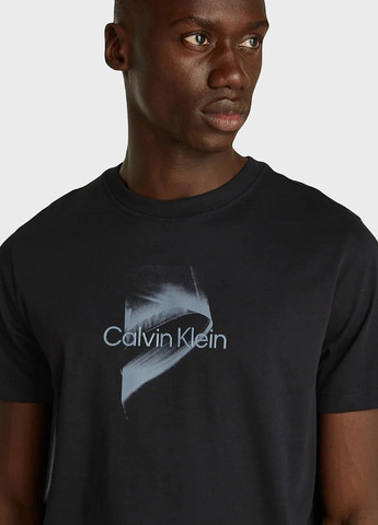 Черная футболка Calvin Klein