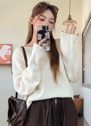 Молочний демісезонний светр SHEIN