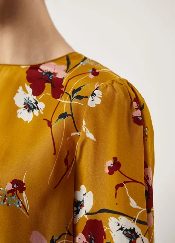 Гірчична блуза Massimo Dutti