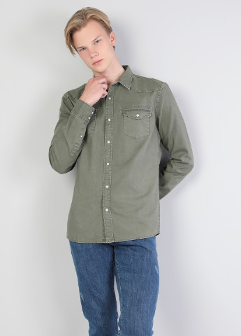 Бледно-зеленая кэжуал рубашка однотонная Colin's с длинным рукавом