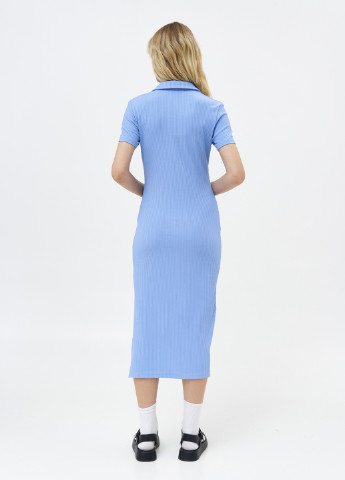 Блакитна кежуал сукня жіноча міді з коротким рукавом, коміром та застібкою-поло на ґудзиках поло KASTA design однотонна