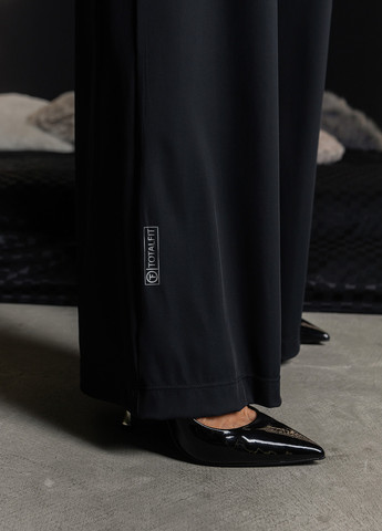 Комбинезон TOTALFIT комбинезон-брюки однотонный чёрный кэжуал полиэстер