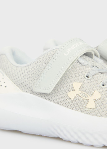 Білі осінні кросівки Under Armour