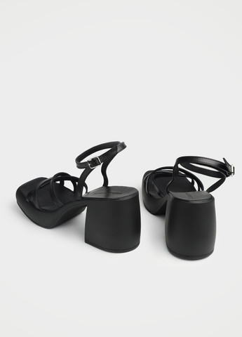 Босоніжки URBAN TRACE (350598148)