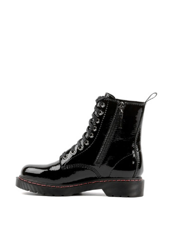 Осенние ботинки Le'BERDES лаковые, со шнуровкой