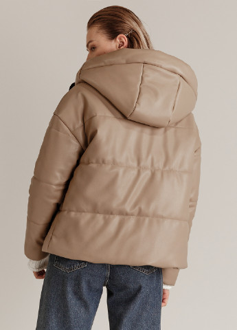 Бежевая зимняя бежевая куртка из кожи Gepur