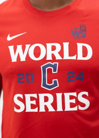 Красная футболка Nike