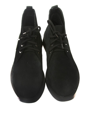 Осенние ботинки Mila без декора из натуральной замши