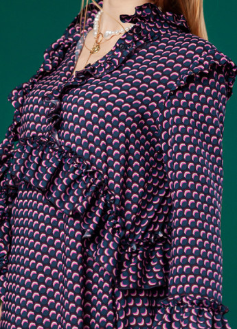 Темно-синее коктейльное платье на запах MaCo exclusive с геометрическим узором