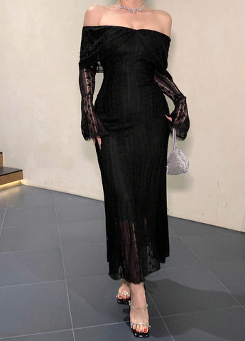 Чорна кежуал сукня з відкритими плечима SHEIN однотонна