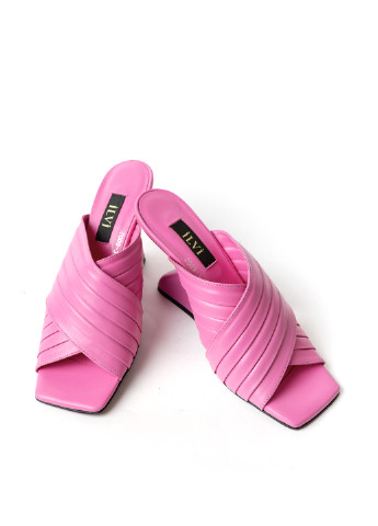 Малиновые шлепанцы Ilvi