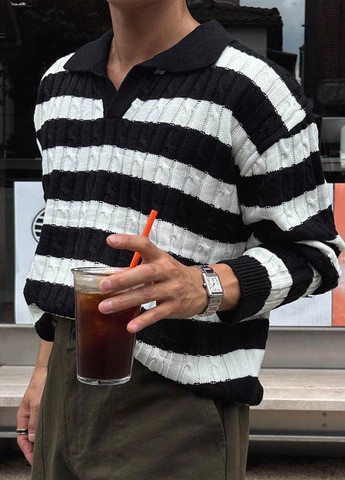 Чорно-білий демісезонний светр SHEIN