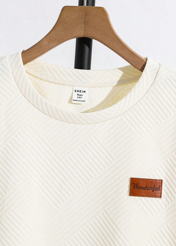 Молочная летняя футболка SHEIN