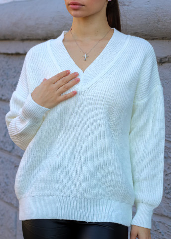 Молочный демисезонный свитер женский молочный Avrile