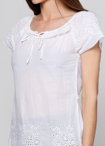 Белая летняя блуза JULIA