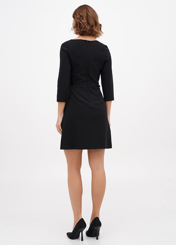 Черное кэжуал платье силуэтная Sassofono однотонное