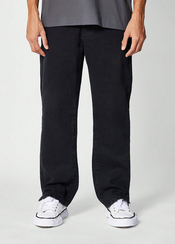 Черные демисезонные прямые джинсы SHEIN