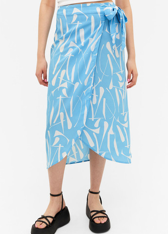 Голубая кэжуал с абстрактным узором юбка Monki на запах