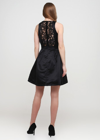 Черное кэжуал платье клеш Rinascimento однотонное