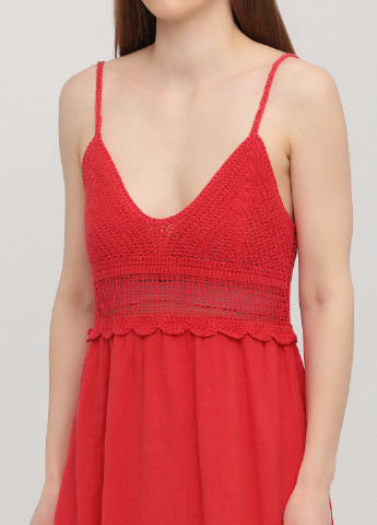 Червона кежуал сукня в стилі армпір Bebe Plus однотонна