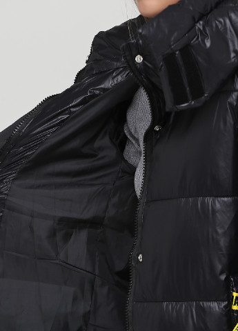 Черная зимняя куртка Watuwu