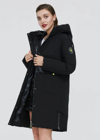 Чорна зимня куртка SHEIN