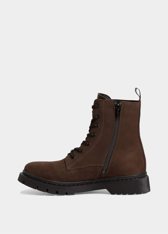 Осенние ботинки Tamaris со шнуровкой