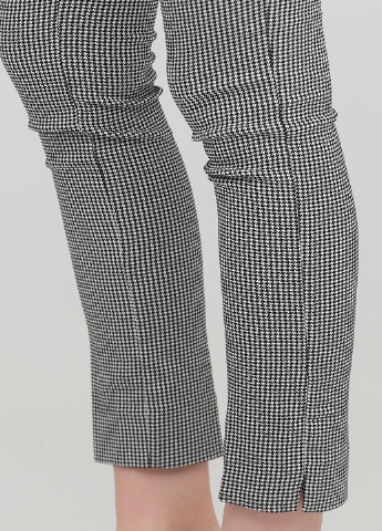 Черно-белые кэжуал демисезонные зауженные, укороченные брюки Stradivarius