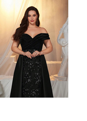 Черное вечернее платье годе SHEIN однотонное