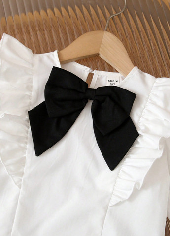 Комбінований демісезонний комплект (блуза, шорти) SHEIN